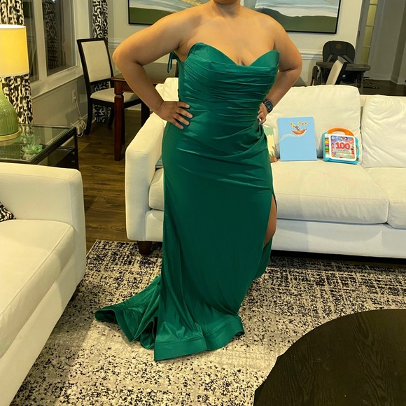 Rent The Runway - Own It Emerald Green Evening Dress Gown Size 20 - Picture 10 of 12